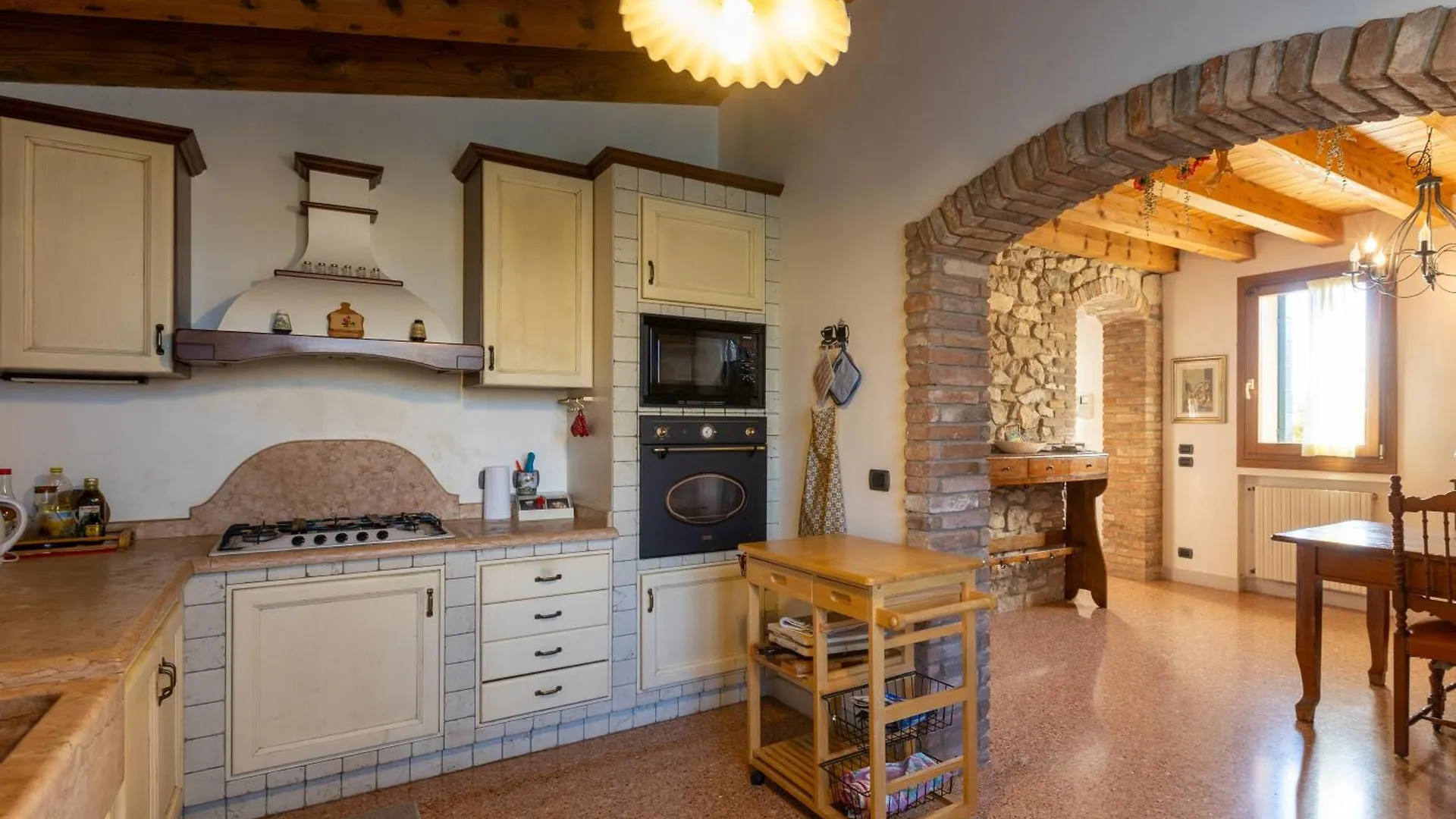 Holiday House Petrarca 아르쿠아타 페트라르카 펜션